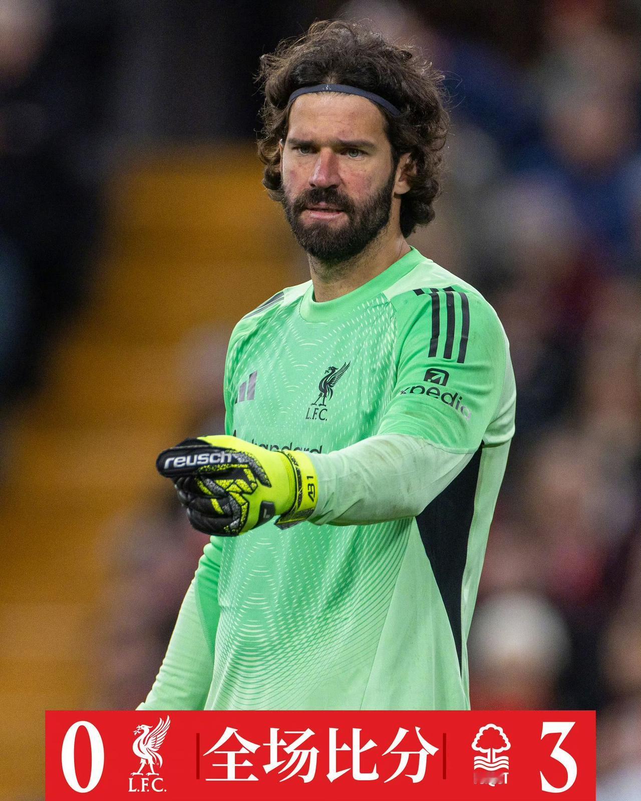 这是咋了？

利物浦主场0:3惨败诺丁汉森林

曼联客场击败利物浦含金量进一步下