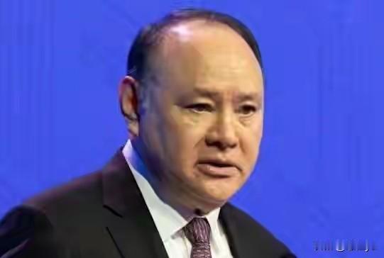 中方反击！制裁菲律宾国防部长特奥多罗及其亲属。中方决定，禁止特奥多罗及其配偶、子
