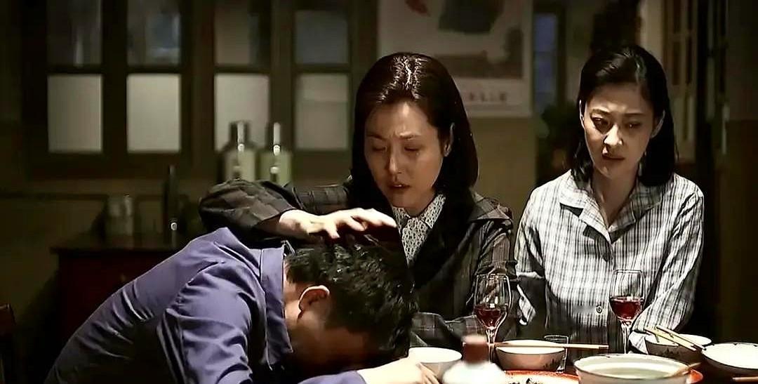 太炸了！欧阳懿被踹去小黑山岛那集，我直接破防到眼泪糊满屏幕！

现在网上刷这段都