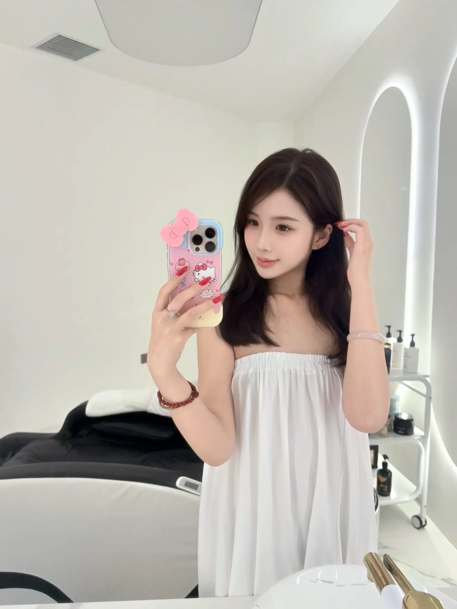 变白白是美女一生的追求…