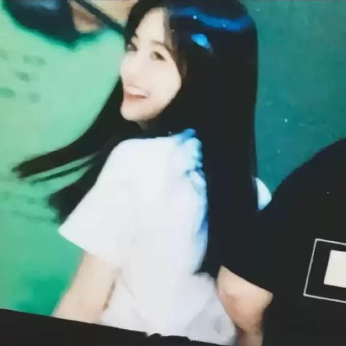 成长是一颗青皮橘子  一路走来咽着酸涩… 