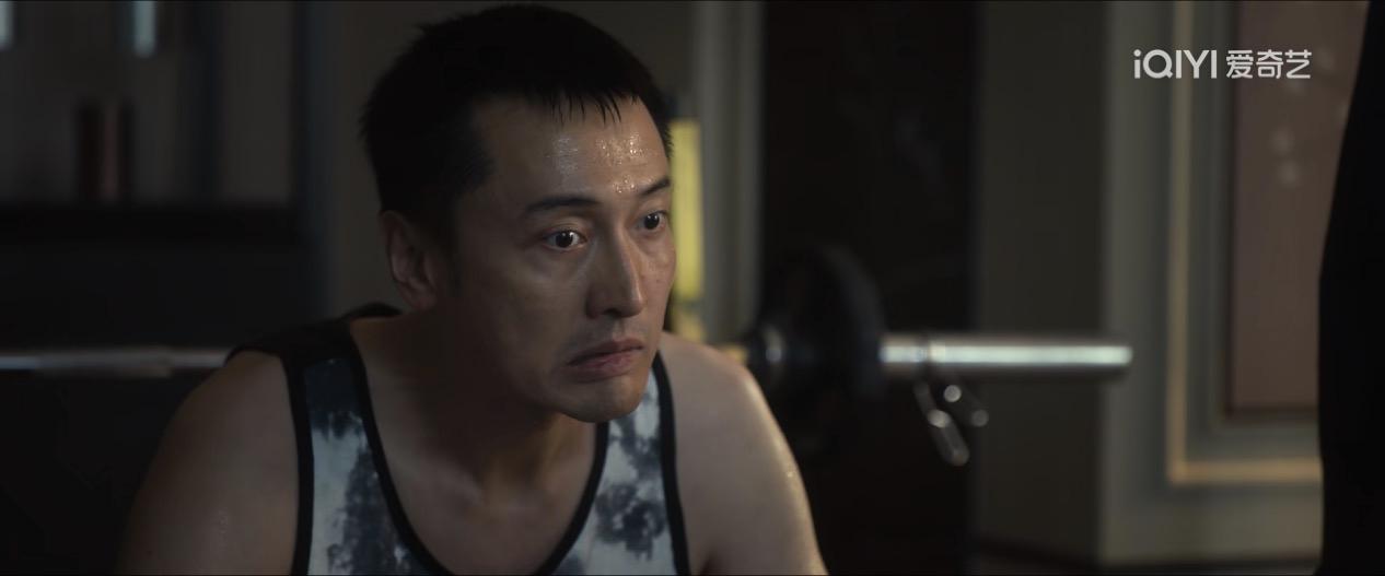 宝石老舅也开始走喜剧人路线了啊！

在电视剧《低智商犯罪》里面，宝石老舅的表现就