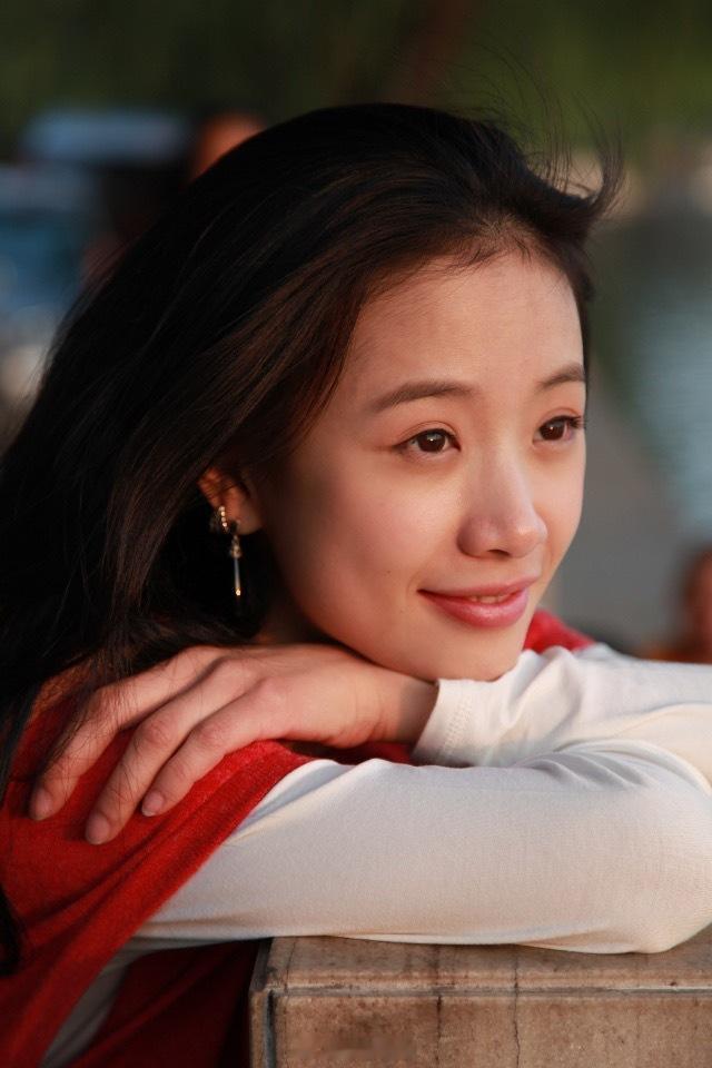 李梦没火真的可惜了第一次听说她名字是因为大闹《白鹿原》片场被换角儿，再次看到她是