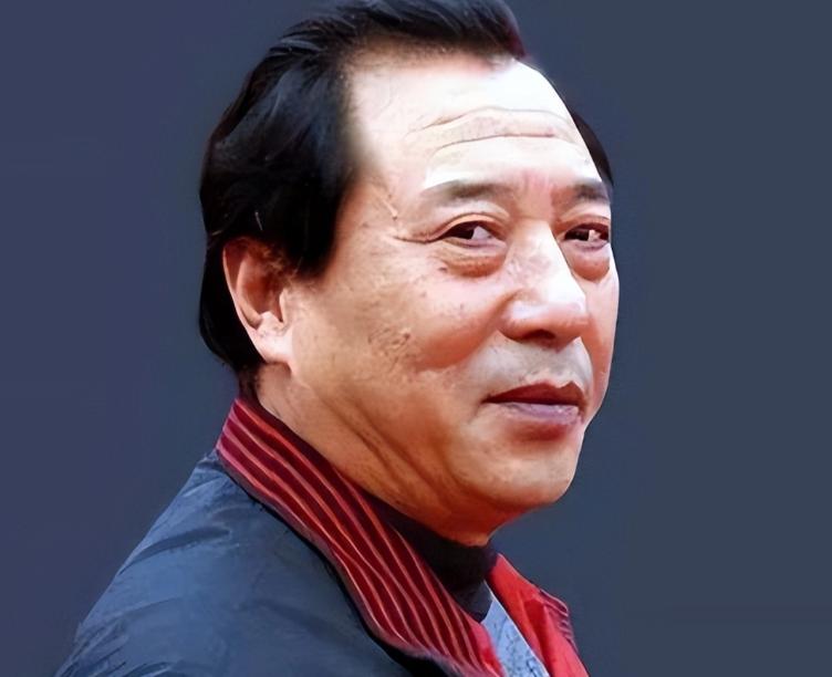 当年张铁生坐牢整整十五年，漫长刑期里妻子董礼平从没抛下他，在外苦守了十五个春秋。