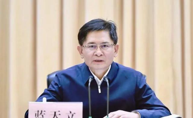 正部级蓝天立被提起公诉，他在广西根基深厚，人称"壮王"，从查实的违法违纪问题来看