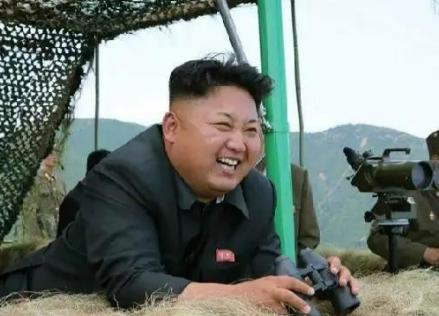 金正恩这阵子心里怕是真装不下别的事了 —— 刚在中国看完号称 "全球最强" 的 