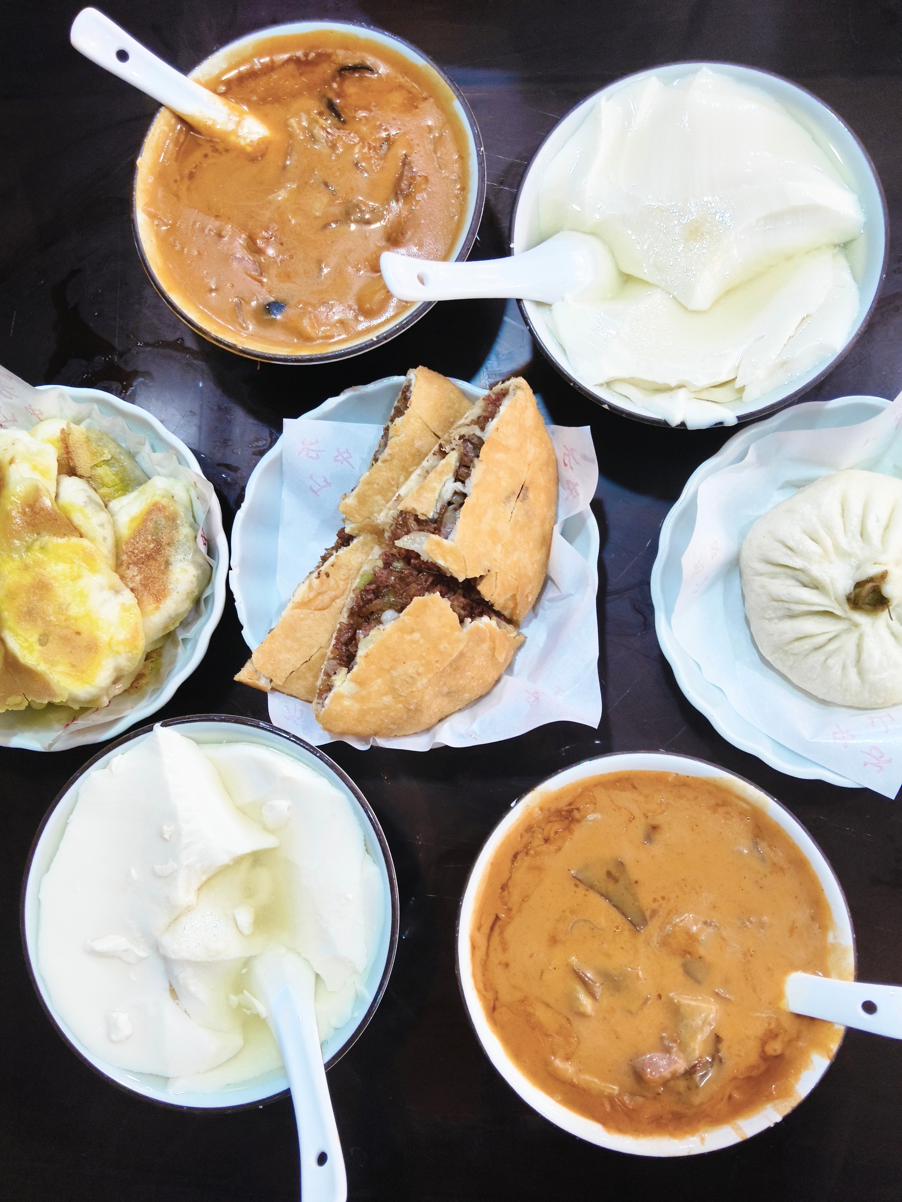 饱饱 郑州·方中山胡辣汤(顺河路店)