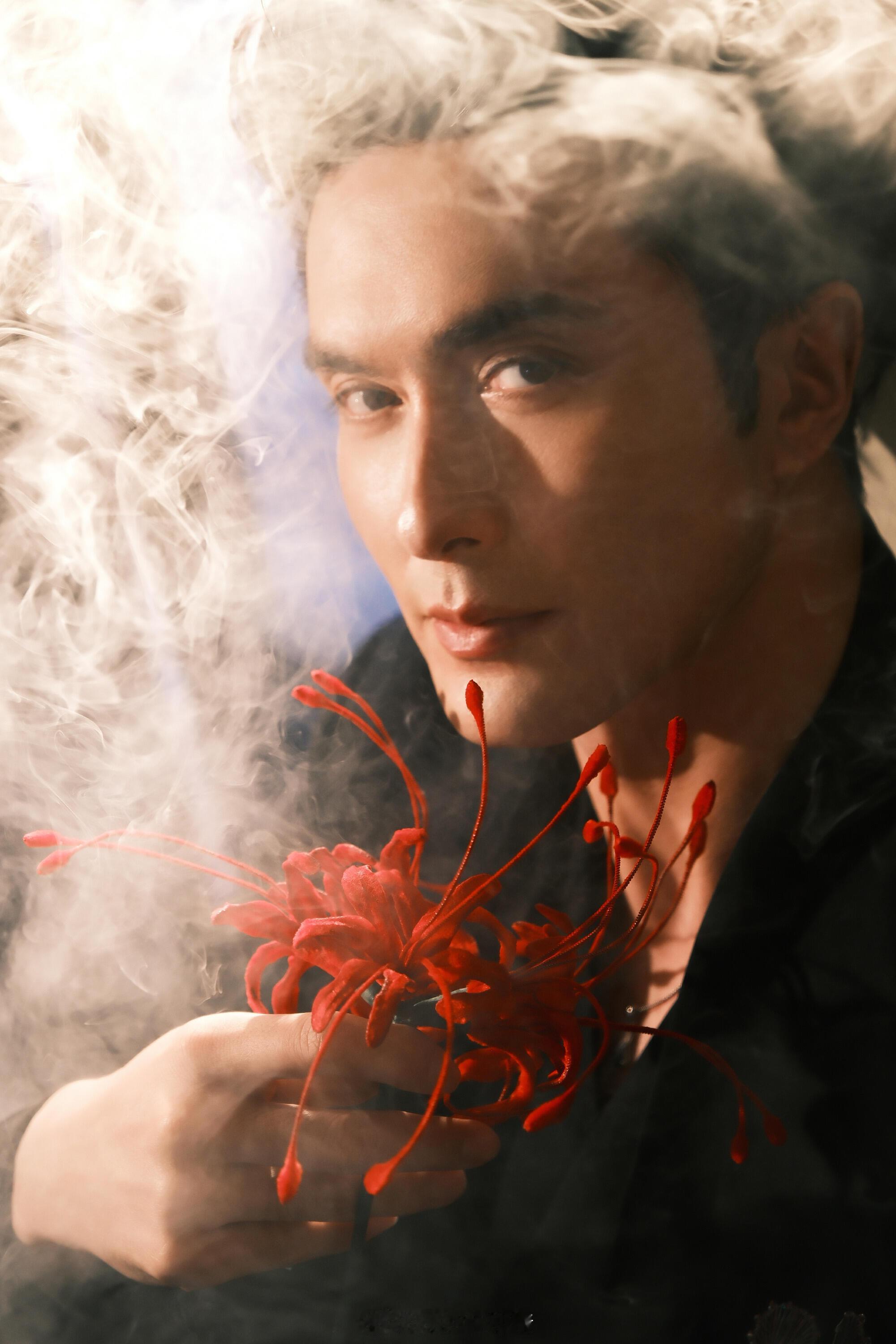 高伟光 内娱男版落跑甜心表面是高冷古董店老板，实则是内娱在逃甜心！高伟光这波反差