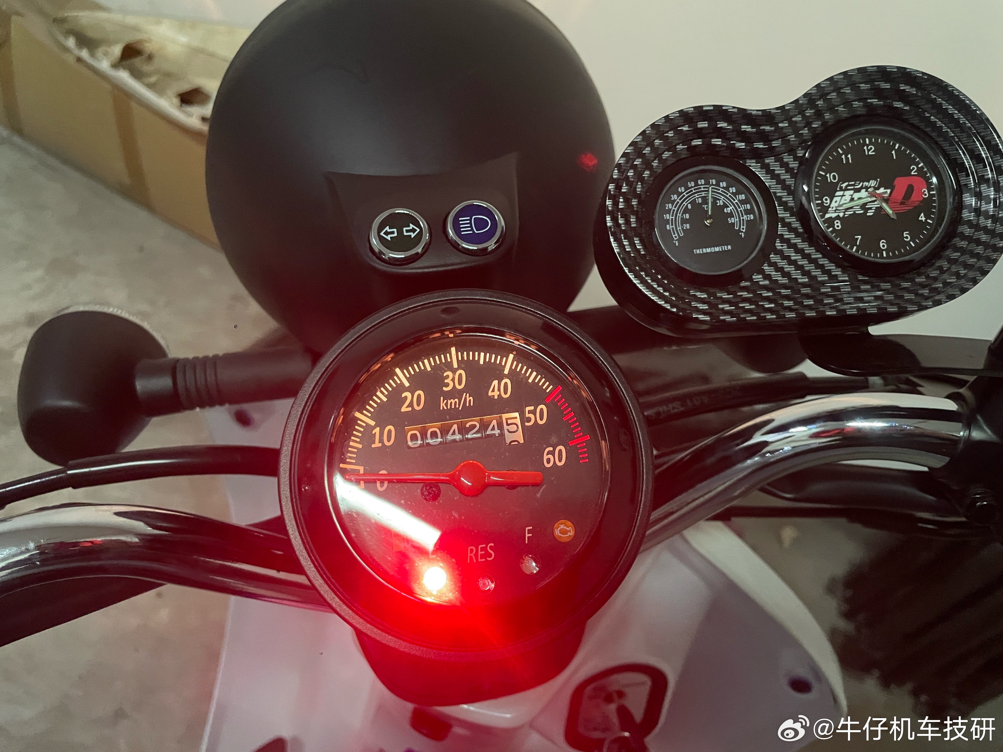 Today50即将迎来第三箱油，是时候做个保养了，看看传动磨损情况，第一期的改装