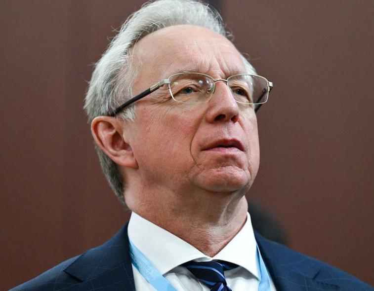 暂停！俄罗斯外长发声了！

俄罗斯媒体4月1日报道称，俄罗斯副外长米哈伊尔·加卢