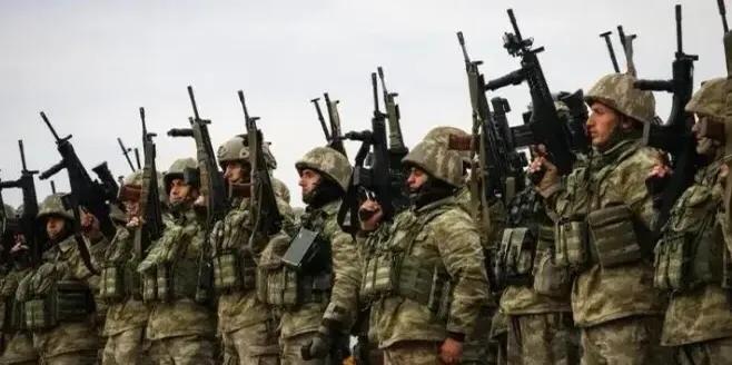 美国找到帮手了，终于有人愿意替美国跟伊朗打地面战了，驻扎在伊拉克境内的库尔德武装