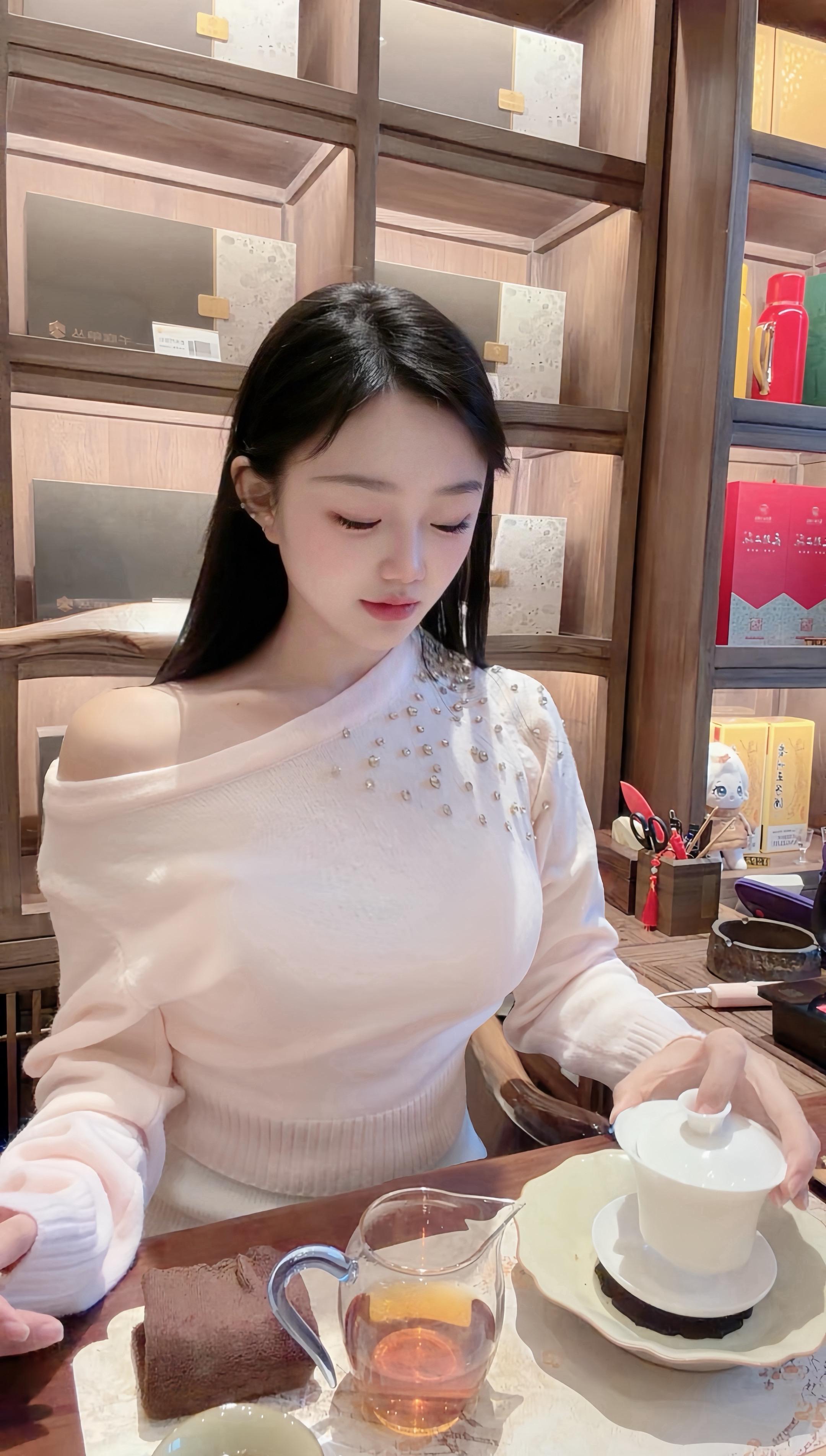 生活还是一如既往  好的 不好的都在接受  当你听完这首歌 已经是2026年了