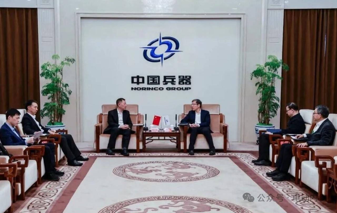东风与兵工集团达成重磅合作
近日，东风汽车集团与中国兵器工业集团在武汉签署战略合