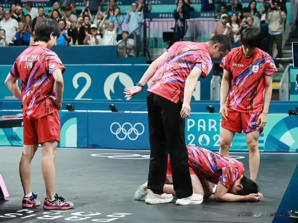 莫雷加德：打崩对手很解气！
瑞典男乒上演超级大逆转，在男团半决赛淘汰日本队后，莫