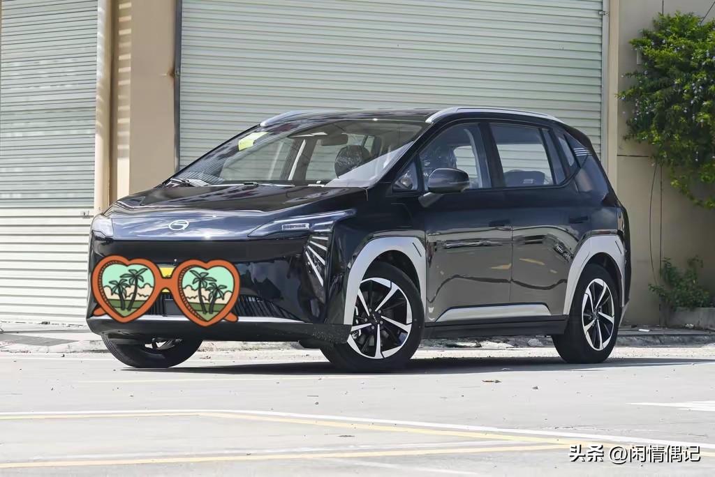 汽车的安全气囊寿命有多长？
 
很多车主都有个疑问：安全气囊这东西，是不是装上车