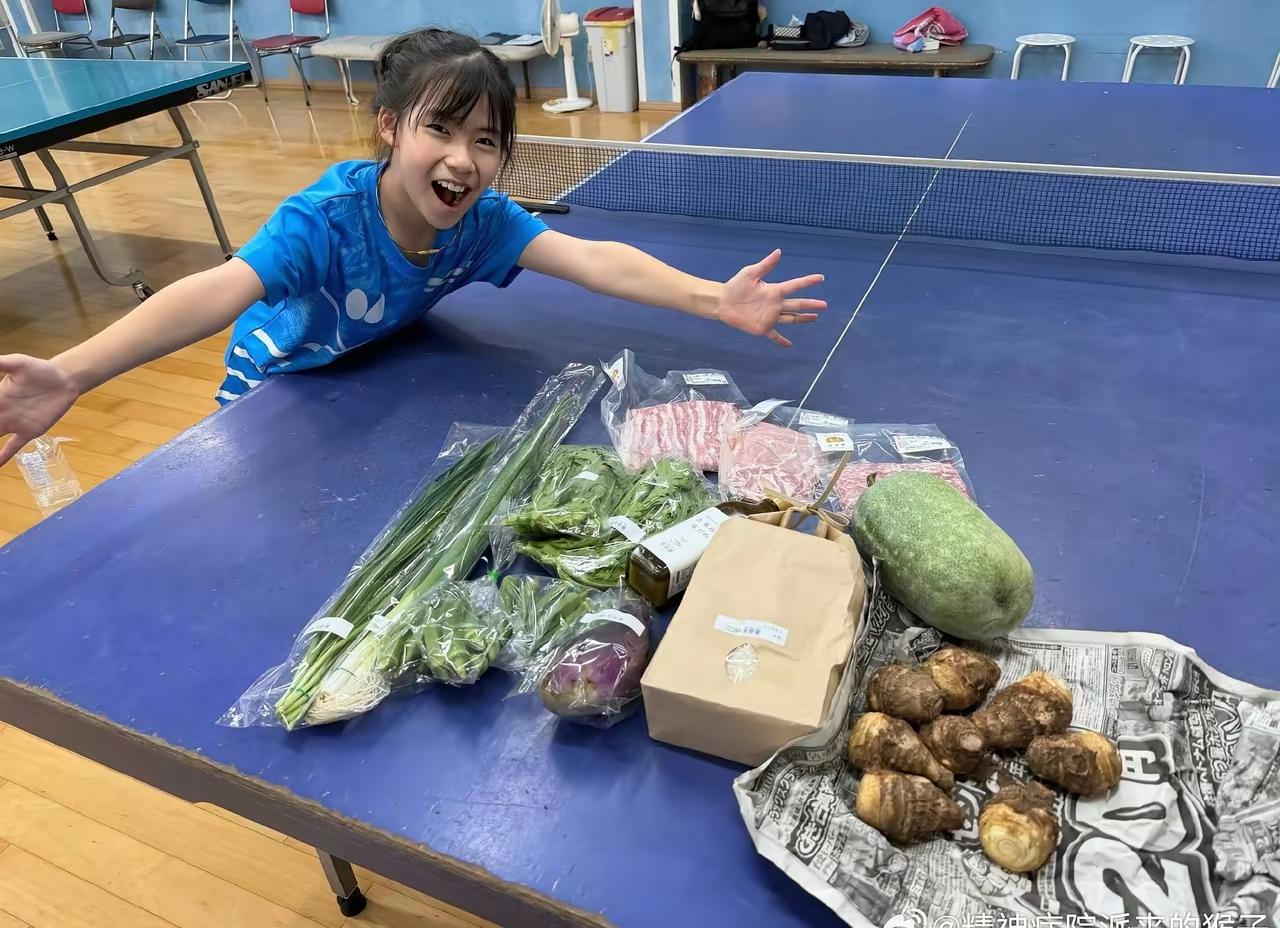 一车蔬菜的冠军贺礼，藏着日本体育最动人的烟火气

松岛辉空拿下中国大满贯冠军，赞