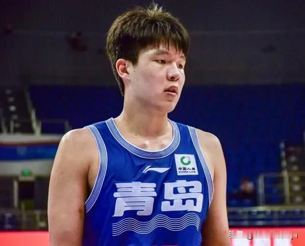 随着青岛男篮105：92险胜福建男篮，本场比赛不得不承认的3个事实。

1. 杨
