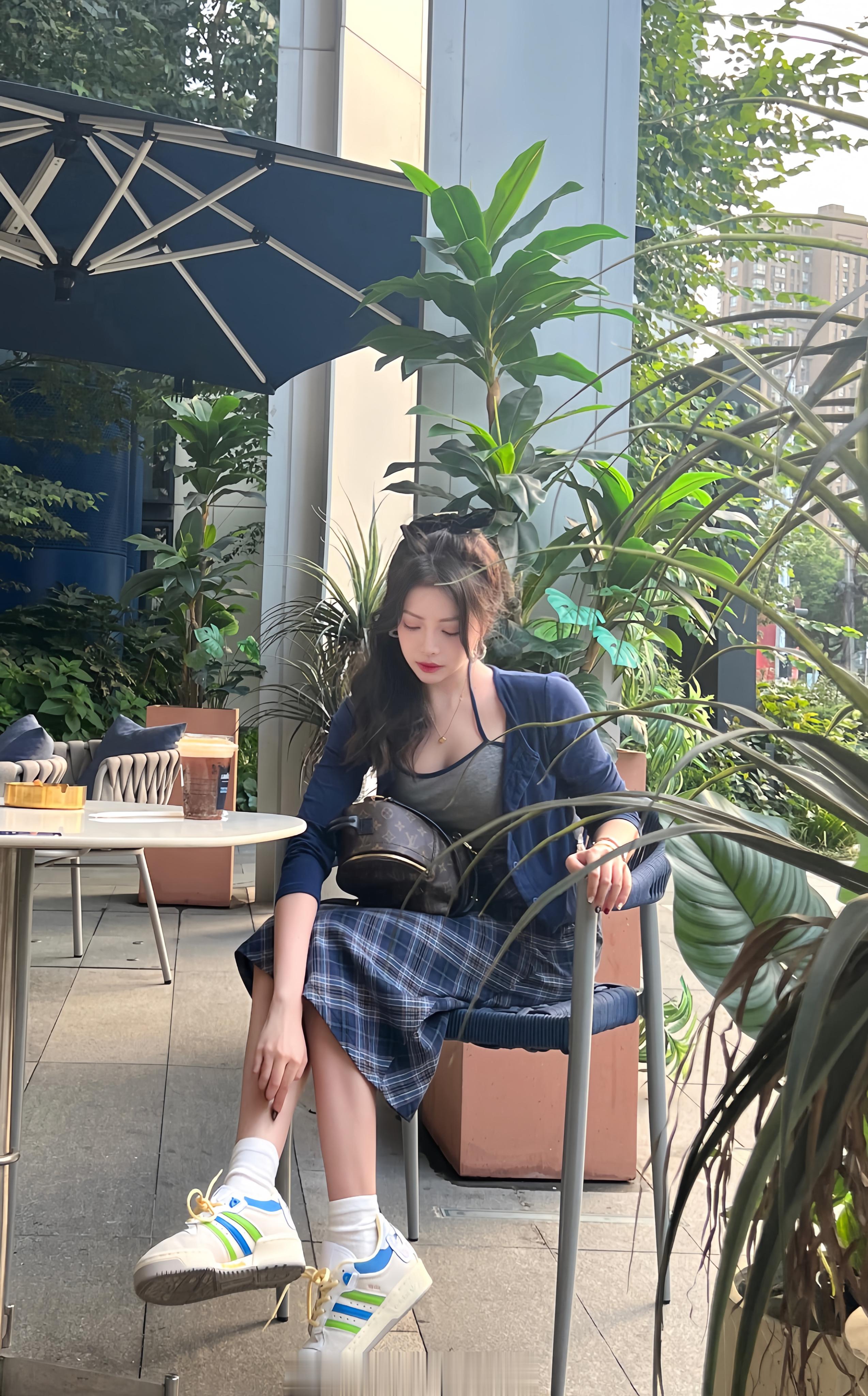 今日穿搭的靓鞋[哇]👟！#adidasoriginals# 与Yeo Kaa联