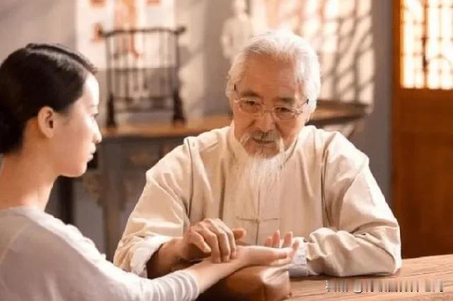 “如果中医是伪科学，那么中国哪来那么多人口”？这句话是著名作家余秋雨说的。
如果