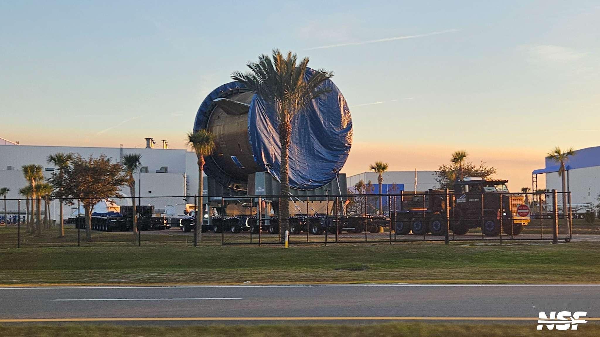 新格伦（New Glenn）第三枚一级（GS1-SN003）的级间段即将前往LC