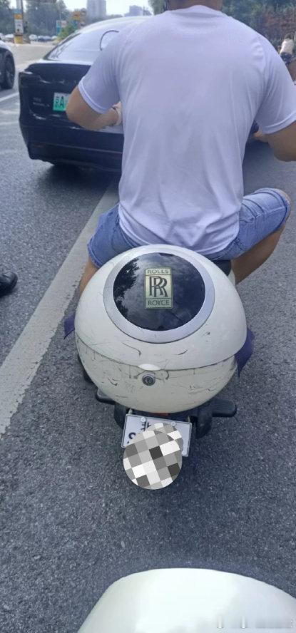 劳………劳斯莱斯……幻觉？！[费解]蘑菇聊车 ​​​