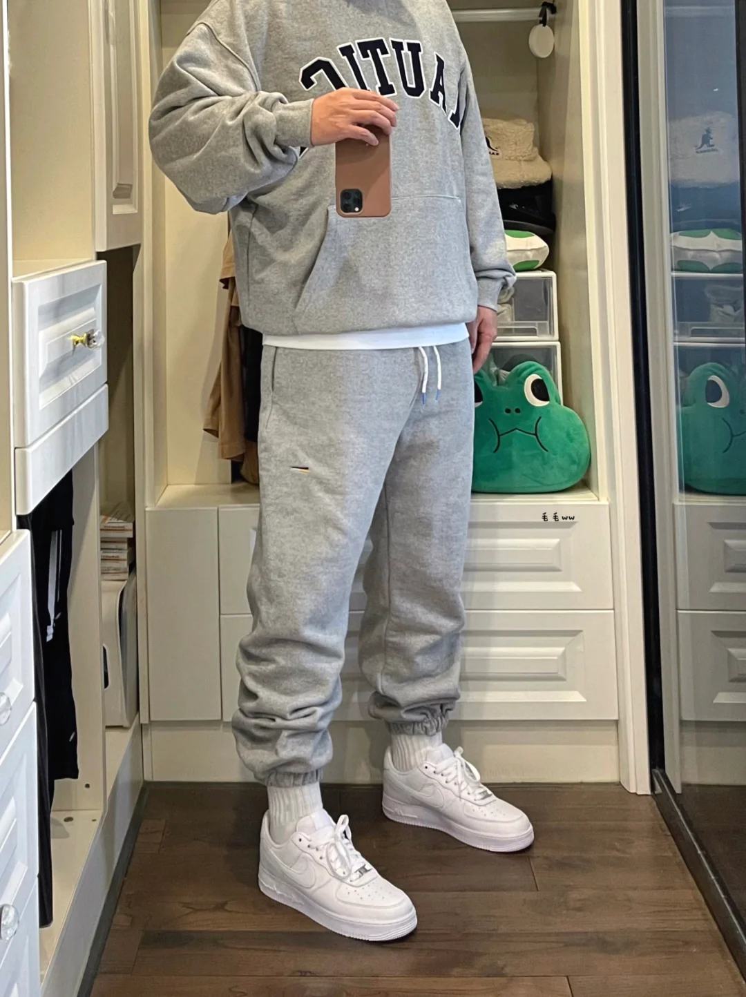 低饱和度｜灰色系穿搭