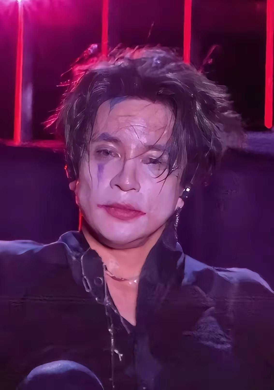 我估计以后不会有歌手，
​愿意来两广开演唱会了吧？
​不是两广人不看演唱会，我不