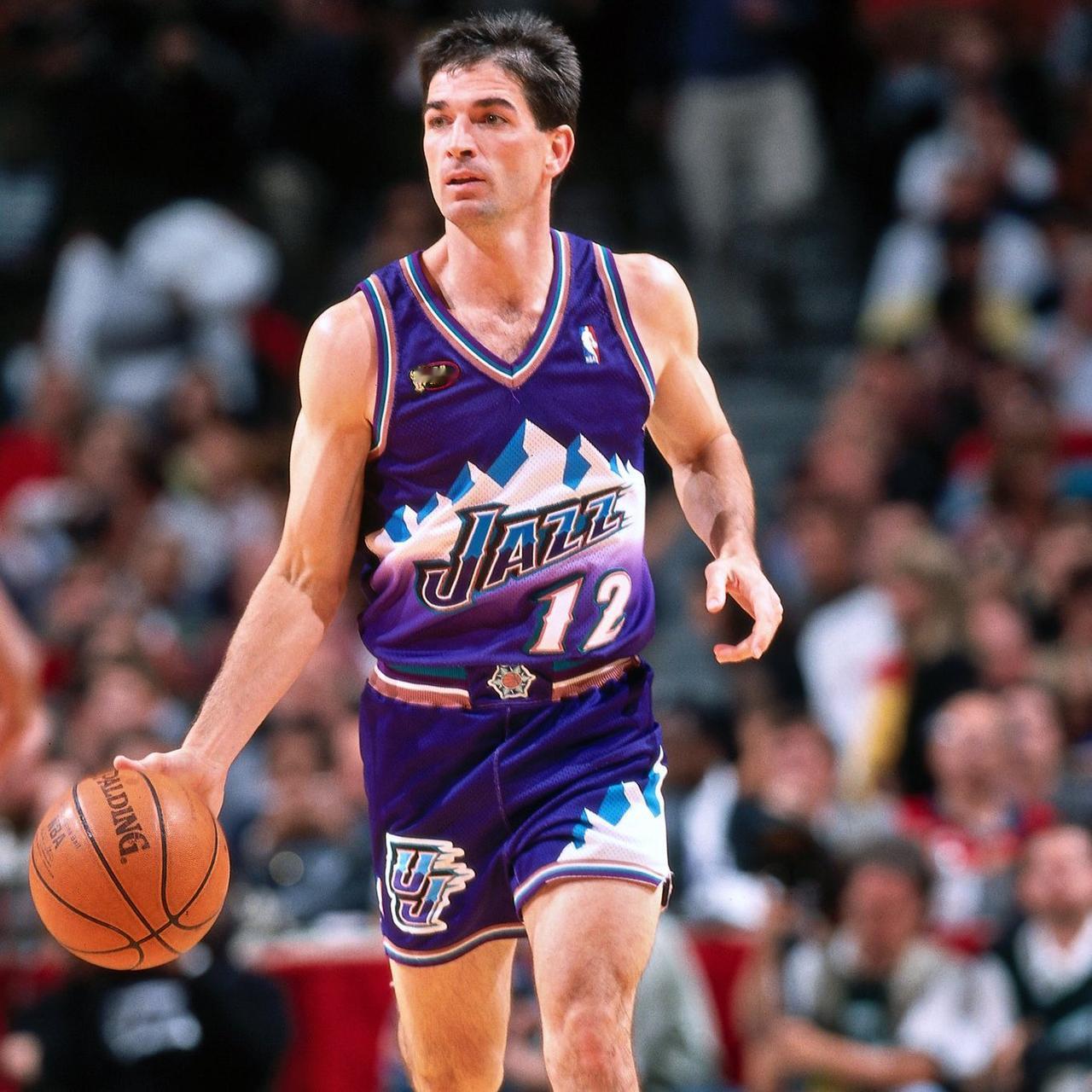 这个时代，传统控卫已经没落了。
保罗正式宣布退役，保罗的退役，也宣布了最后的顶级