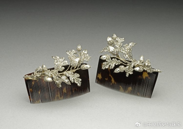 珠宝 The Viscountess Portman Oak Parure英国第