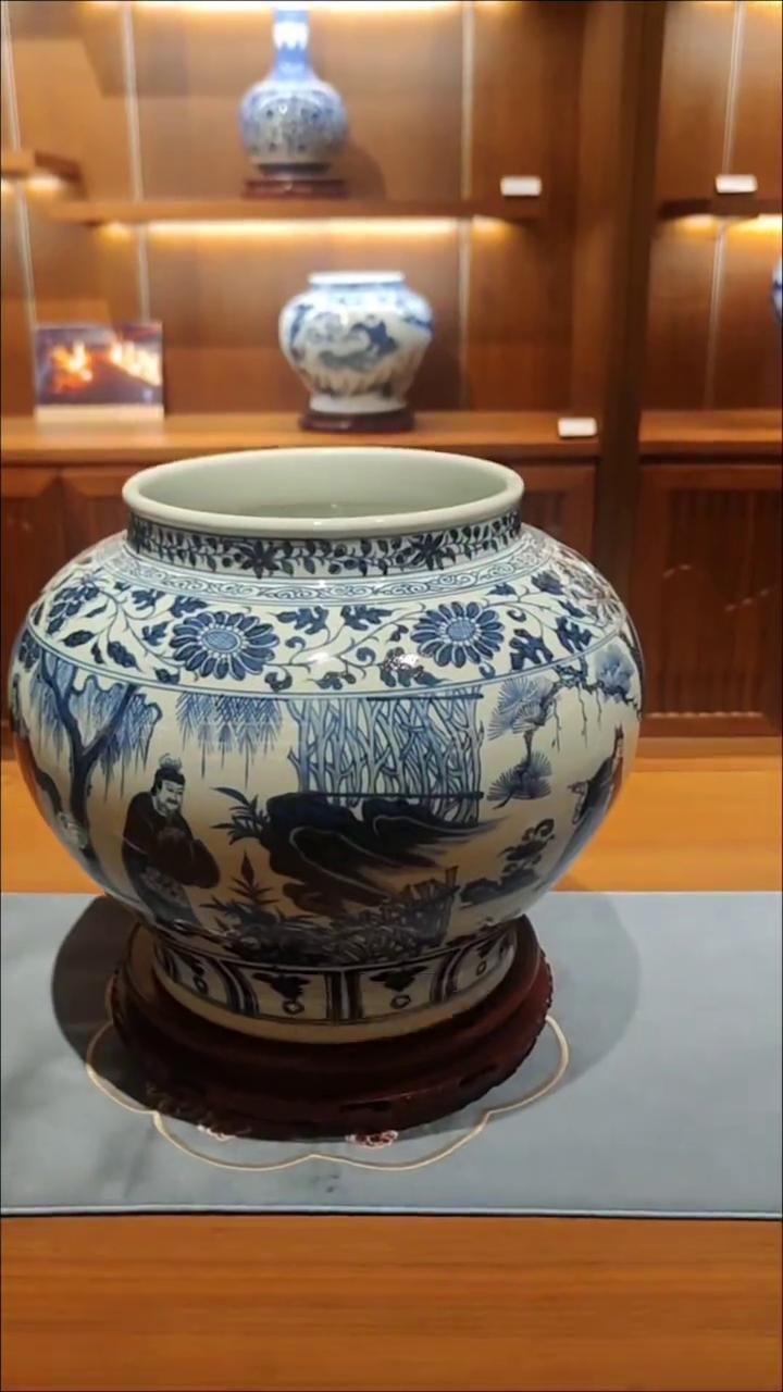 大家好，我是陈国新，68岁退休医生。2026年6月16号，我们自驾到了瓷都景德镇