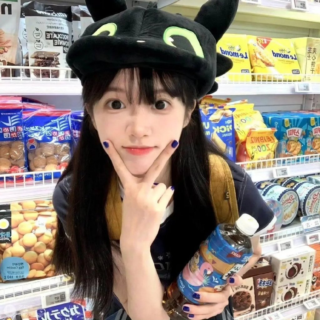 人生没有彩排，每天都很精彩。𝗪𝗲𝗖𝗵𝗮𝘁头像 ‖女生头像‖氛围感‖优