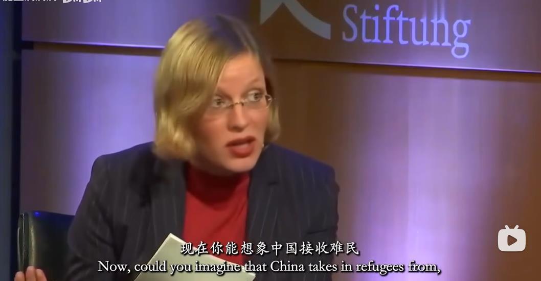第二，中国已经养活了14亿人，人均土地和资源在世界上倒数，中国在尽力消除自己的贫