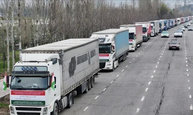 伊朗正在获得越来越多国家的人道主义援助。继中国、俄罗斯对伊朗正式提供人道主义援助