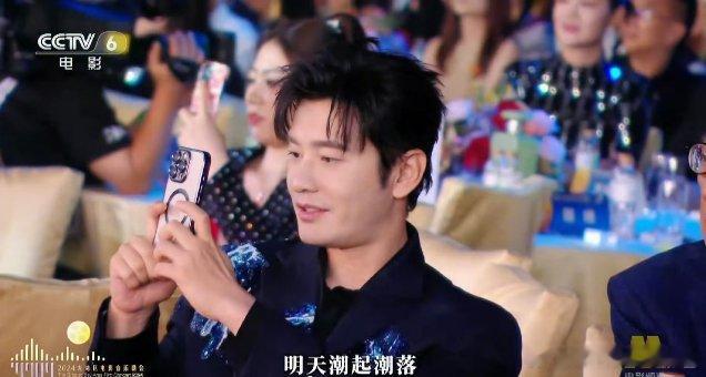 #黄晓明 你是战哥我是站哥#黄晓明真的好有梗，怎么每次都语出惊人 ​​​