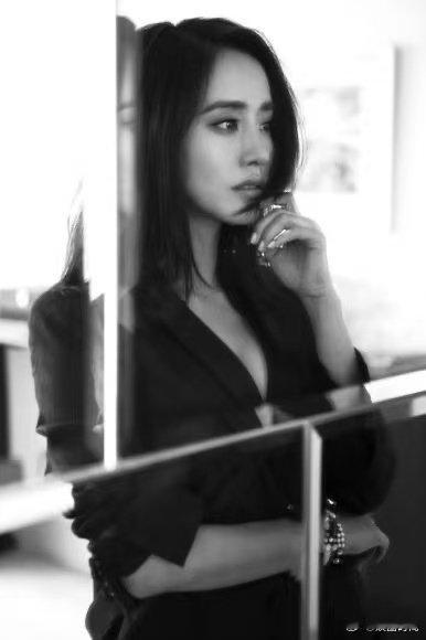 王智玩游戏骗过了黄子弘凡一见你就笑王智和黄子弘凡的「演技battle」堪称经典！