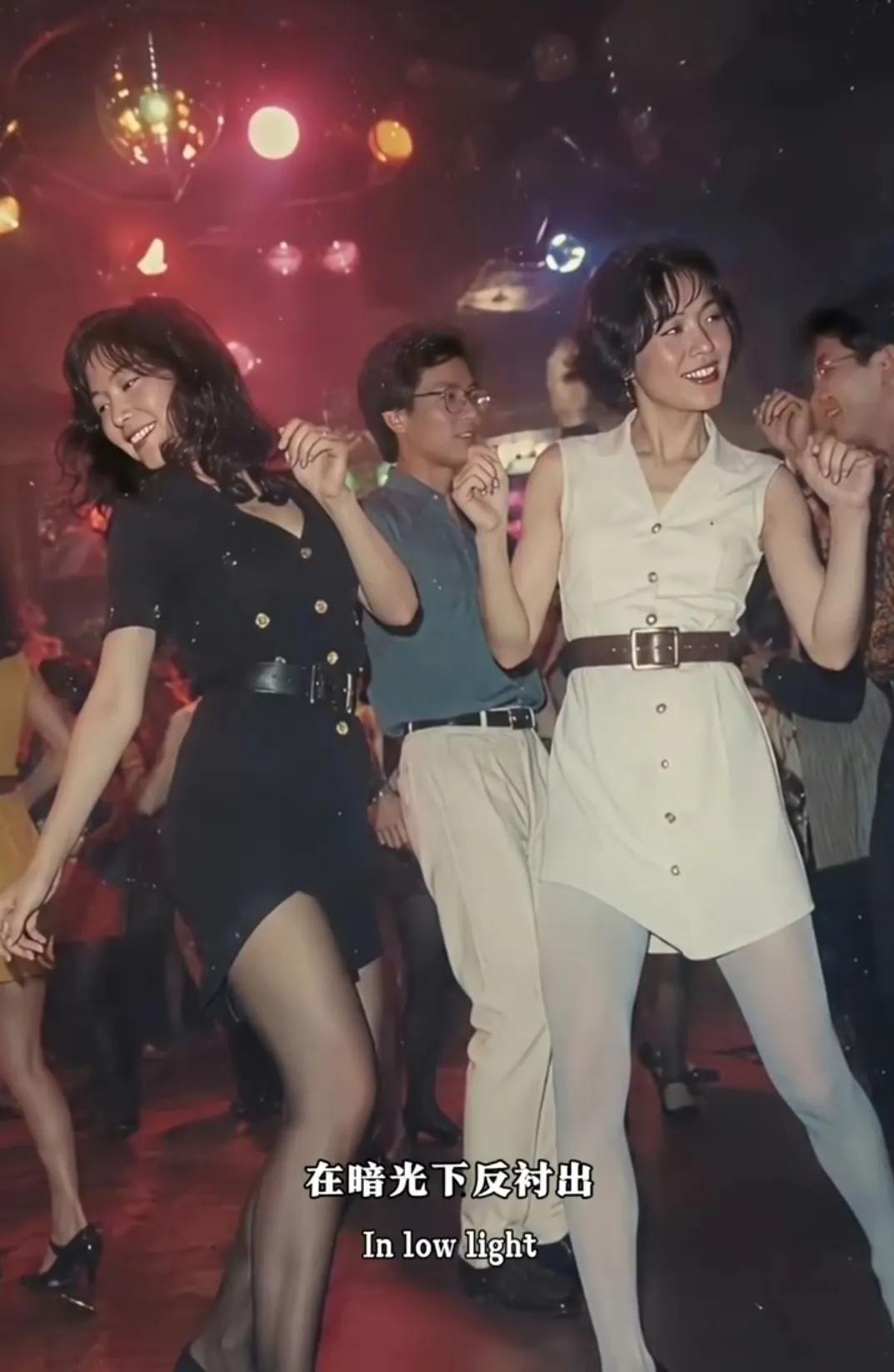 这个问题，现在舞厅有何魅力？主要是花10元钱能请舞女陪你跳一曲舞。你可以在舞厅选