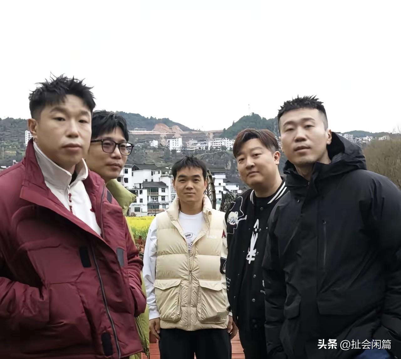 跟对人真的太重要了。

刘筱亭、尚筱菊、徐筱竹，岳云鹏的三个高徒，现在真的很为师