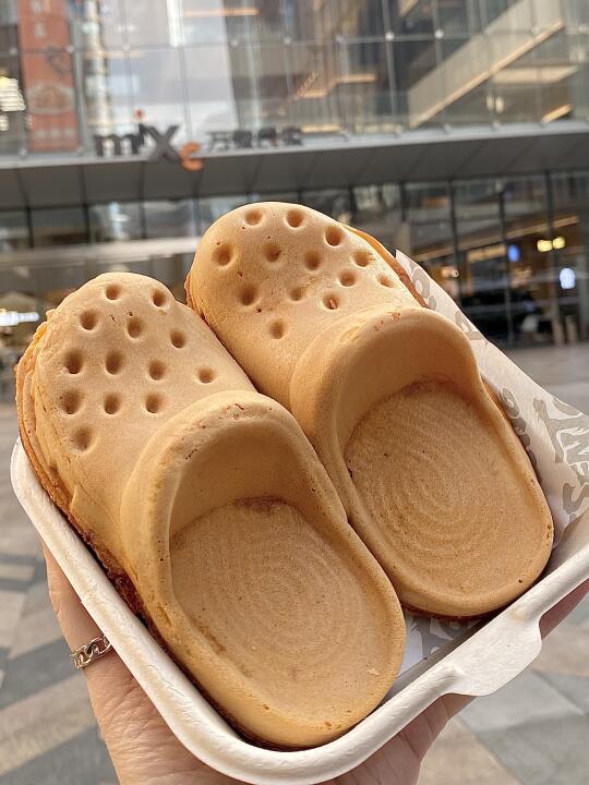 深圳。。真的太超前了！！！洞洞鞋鸡蛋仔！！！