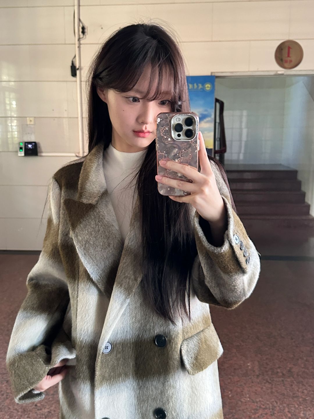 秋天的第一件格子大衣