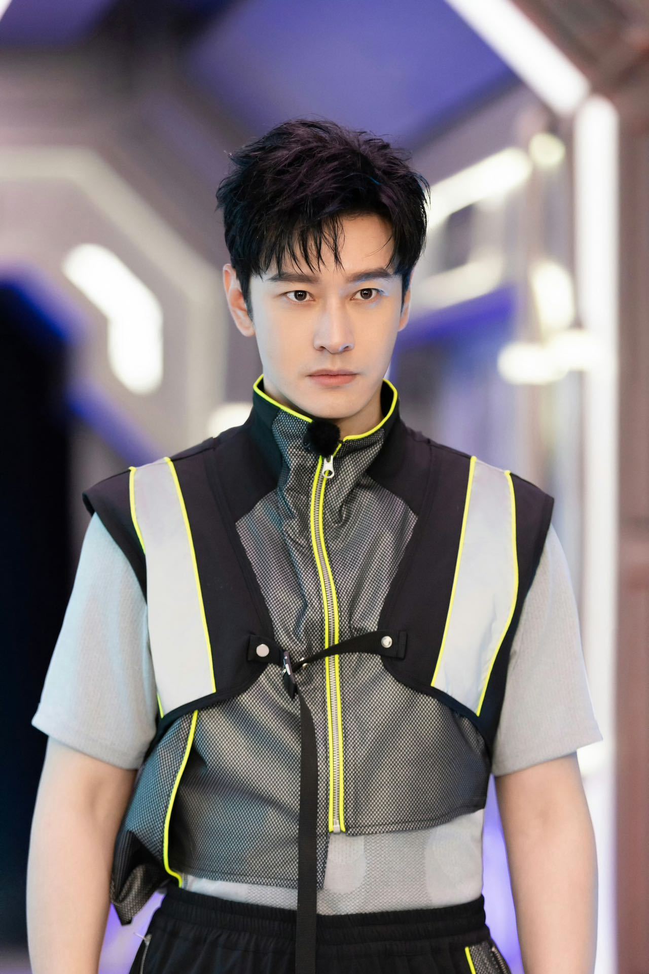 #黄晓明被吓到为自己鼓掌#  黄晓明被吓到为自己鼓掌，哈哈，黄晓明这也太可爱了吧