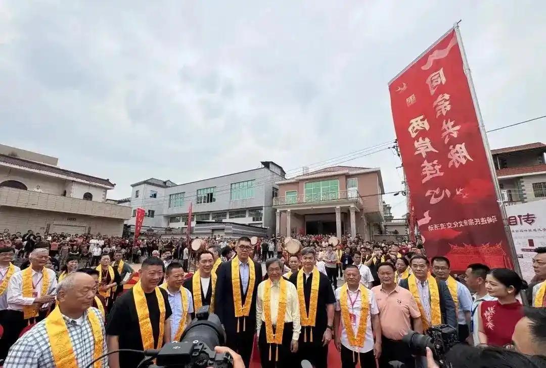 事关台湾问题！美国代表团来华，当着特朗普的面，中方这次把话说的很直接，抛出“台湾