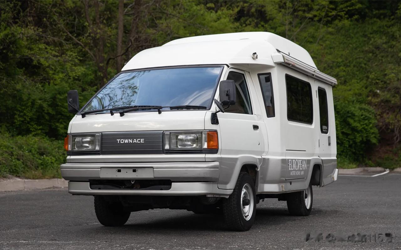 1992年丰田TownAce Diesel Pop-Top Camper