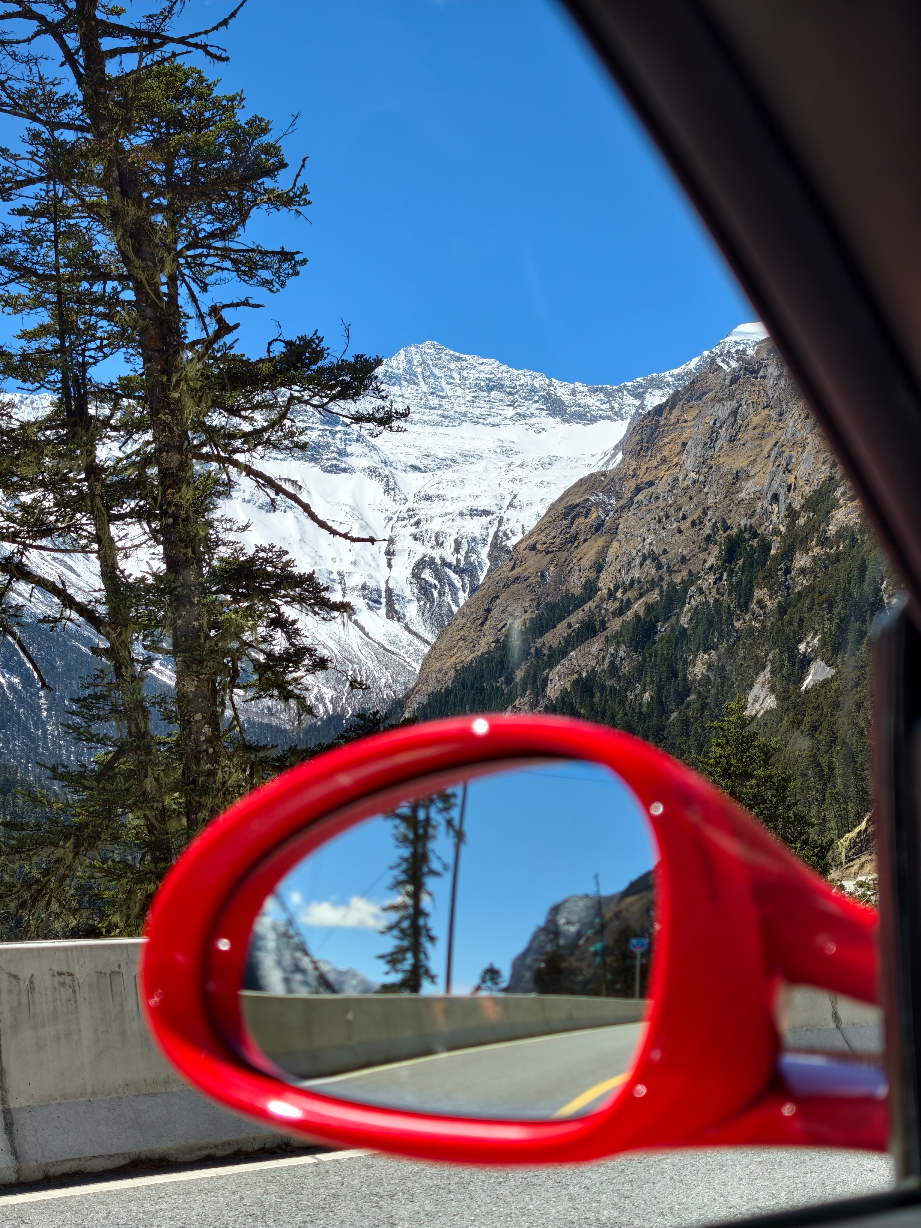 飞驰人生3拍摄地，韩导太会选景了，四川甘孜九龙县G549国道麻窝长海子，太美了，
