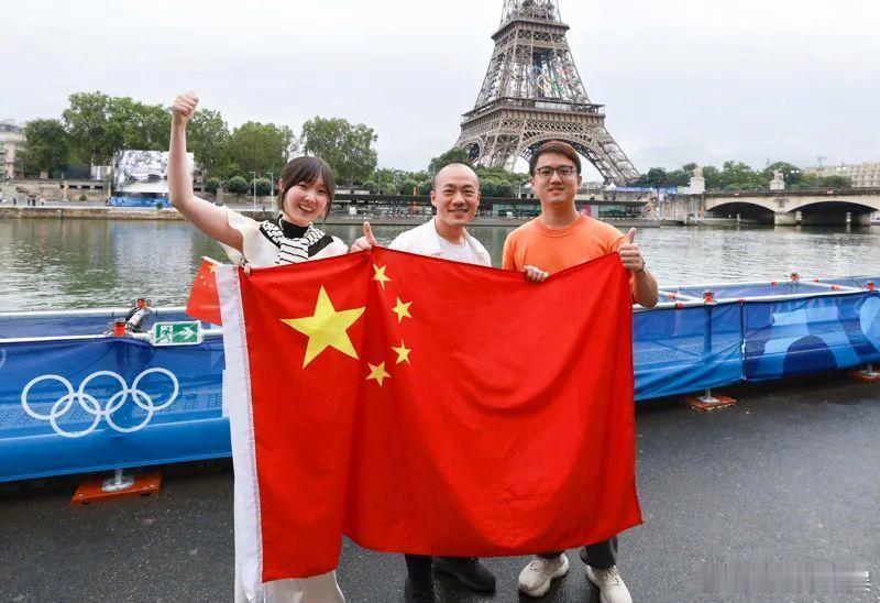 #中国快递小哥参赛亲测巴黎不需空调#看到快递小哥分享自己在巴黎上的经历，我们也感