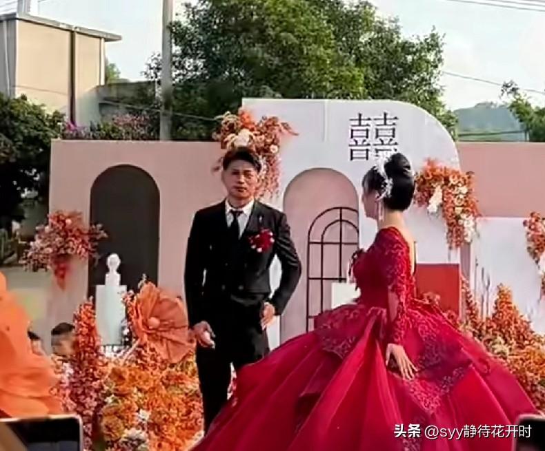真是脑洞大开啊！听说过出租房子的、出租车子的，还第一次听说“出租自己的”！

9