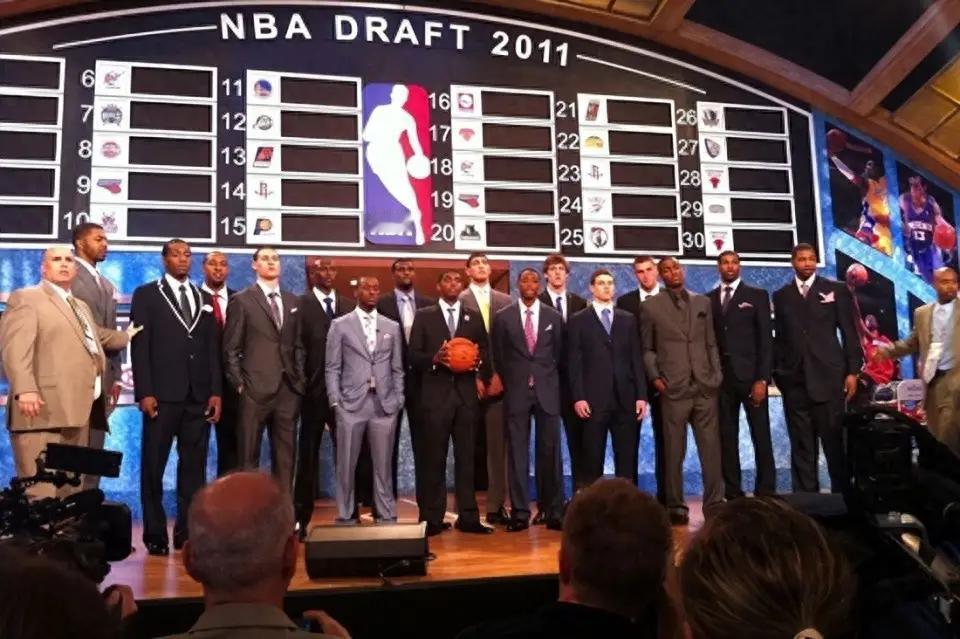 NBA选秀大会北京时间6月24日、25日在巴克莱中心连办两天，这份观赛指南收好。