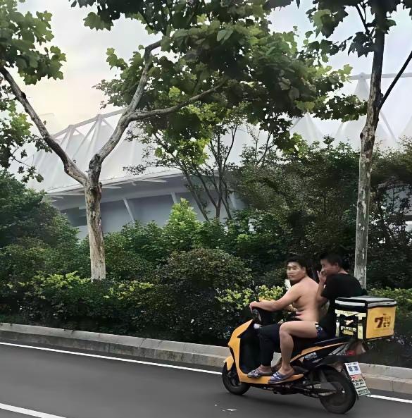 分享一张你最近随拍的照片