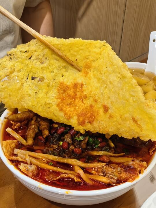 建议现在去吃，因为……