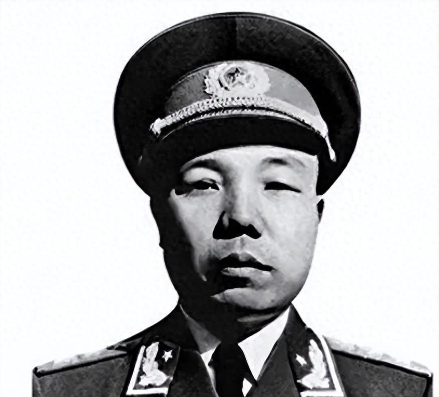 1985年开国上将萧华临终交代唯一心愿：请把我的大女婿叫到病榻前见最后一面
19