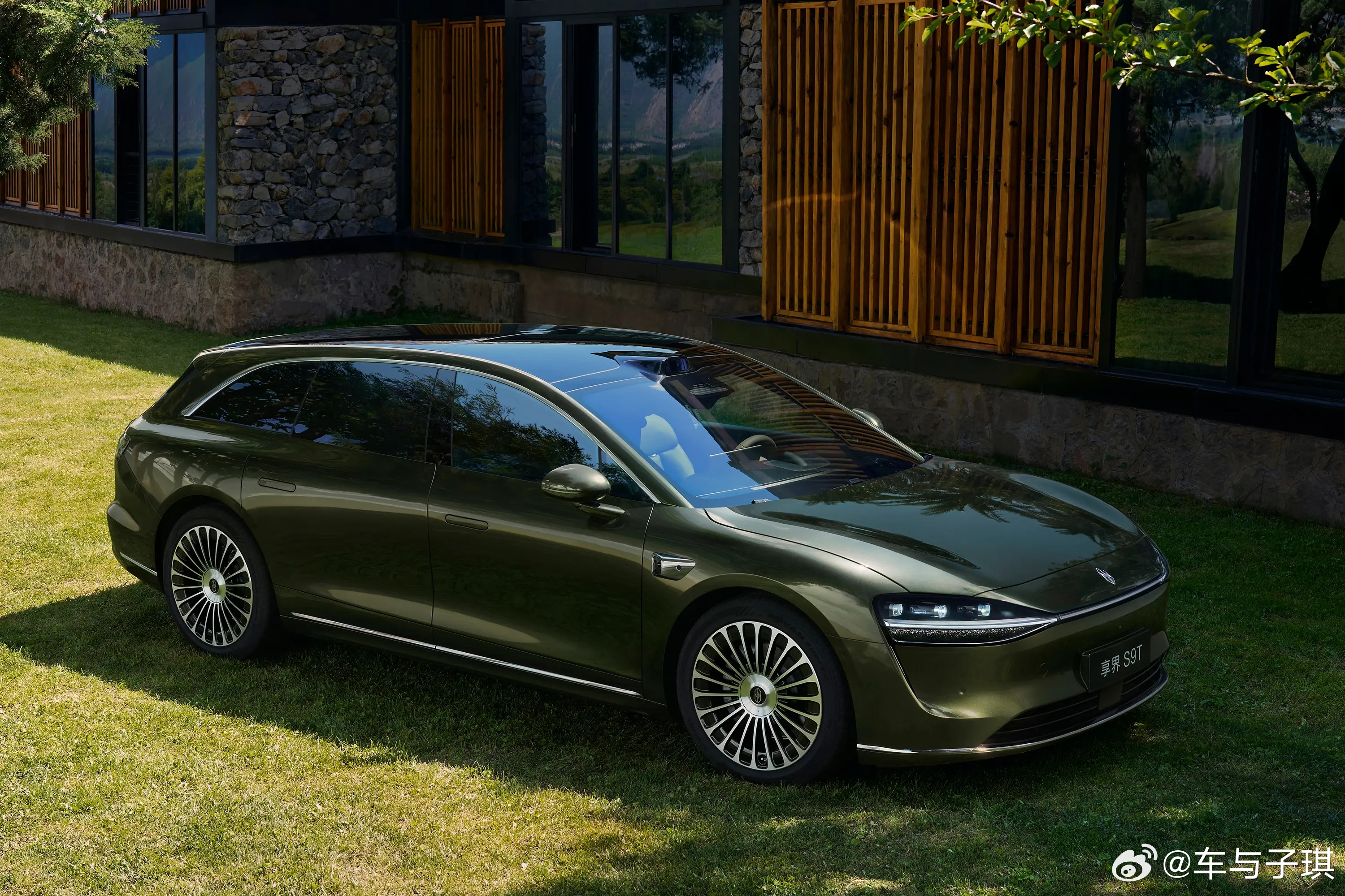 旅行车新物种 享界S9T  66天3万大定，享界S9T聪明在哪？它精准拿捏了旅行